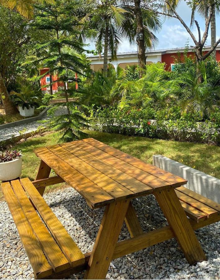 Twitter Paradise Ampeni Exterior photo