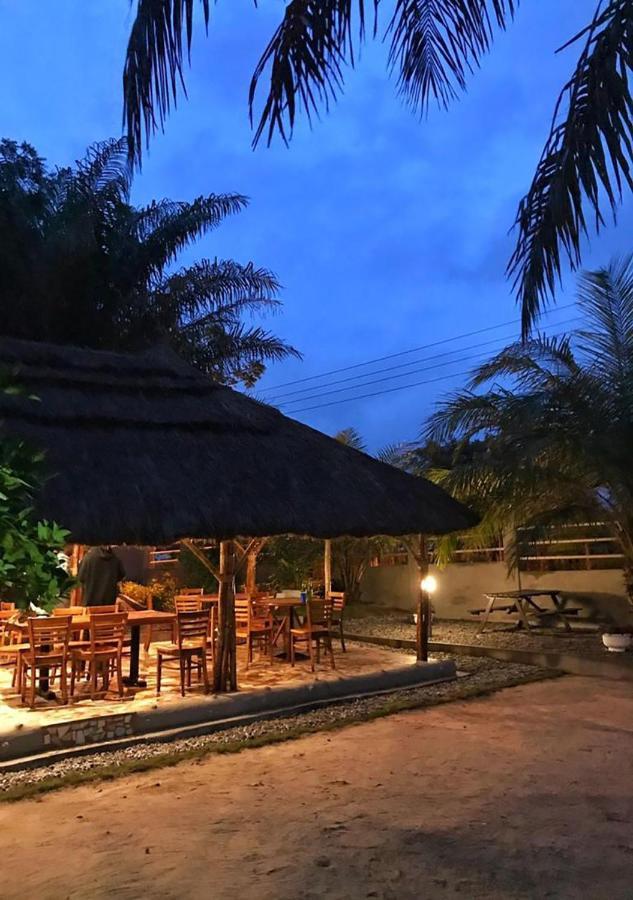 Twitter Paradise Ampeni Exterior photo